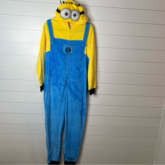 Despicable Me Minion Made Minion Onesie Pajamas Costume. Size Extra Large. - Picture 1 of 10
